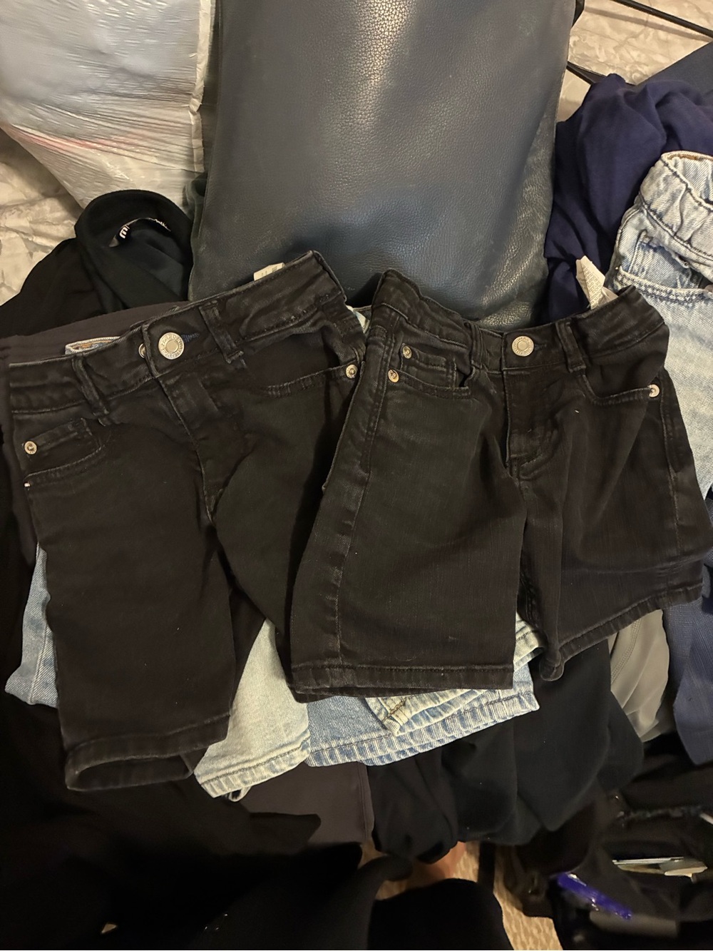 2 Kids Black Denim Shorts - Brand Unspecified